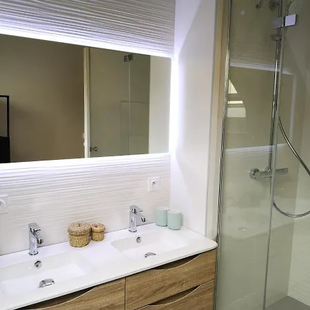 Apartment T2 Premium A Un Pas De La Gare *